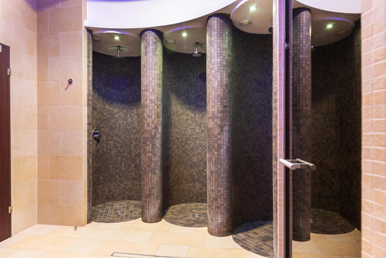 Ostrzyce Spa ภายนอก รูปภาพ